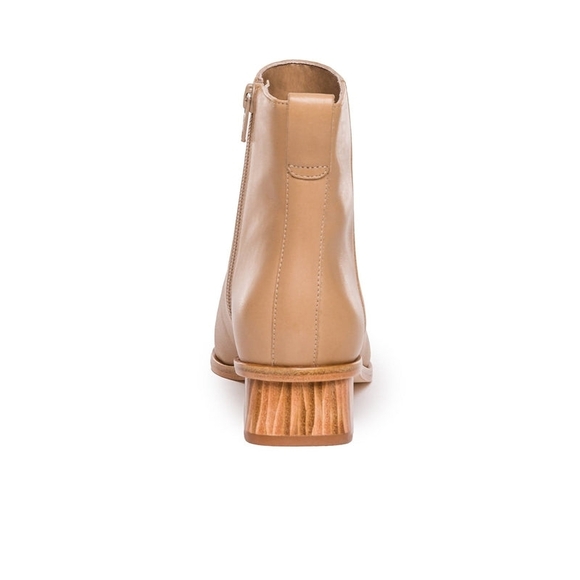 Bernardo Helene ankle boots size 8 - Picture 2 of 8